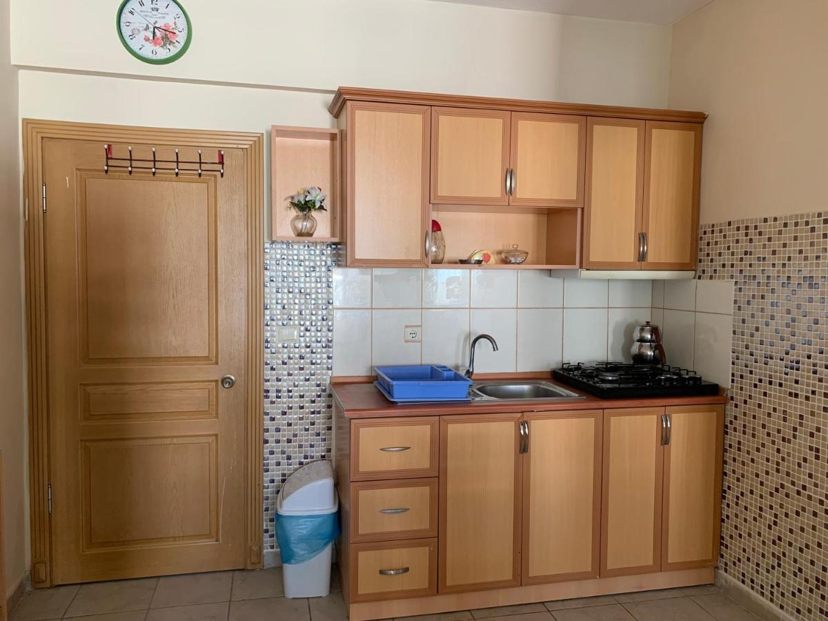 Cizmeci Apart Hotel Çeşme Extérieur photo